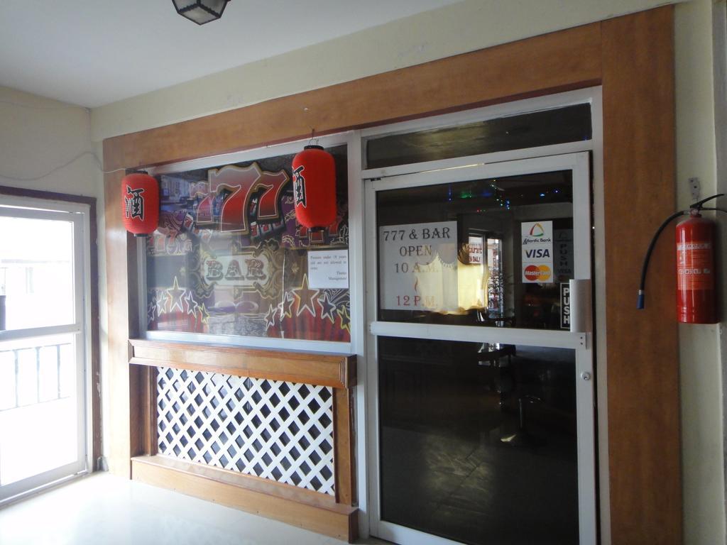 China Town Hotel Кей-Колкер Экстерьер фото