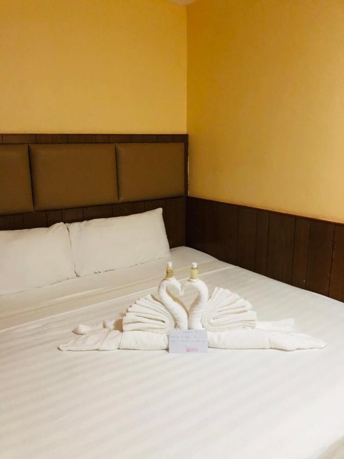China Town Hotel Кей-Колкер Экстерьер фото